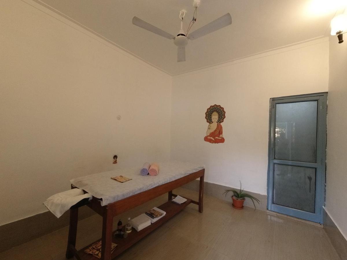 H7 Stay On The Ganges, Yoga & Spa Resort, Rishīkesh Exterior foto