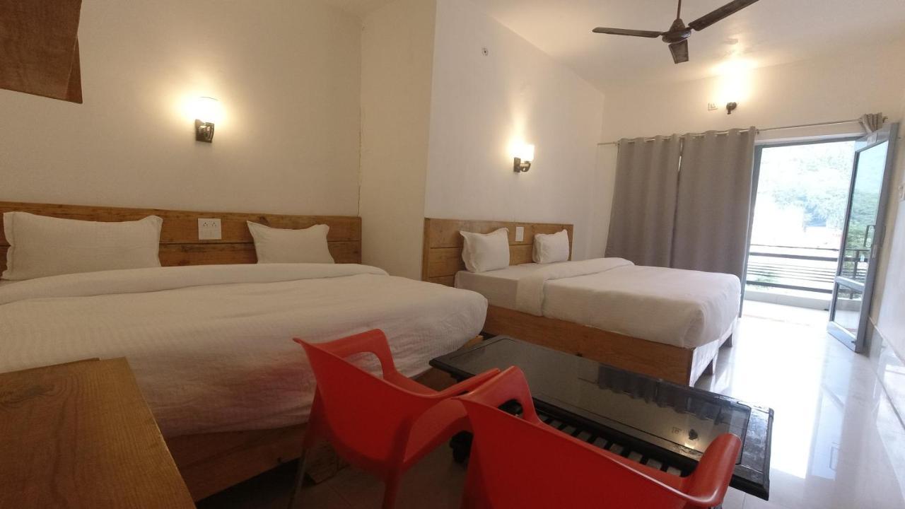 H7 Stay On The Ganges, Yoga & Spa Resort, Rishīkesh Exterior foto